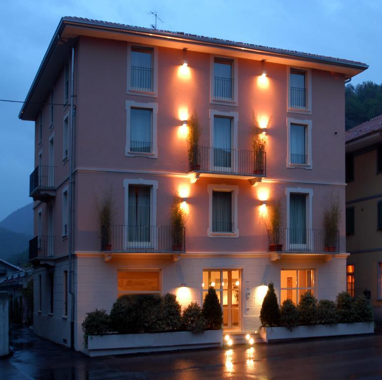 Albergo Grand Italia Quarona Exteriör bild