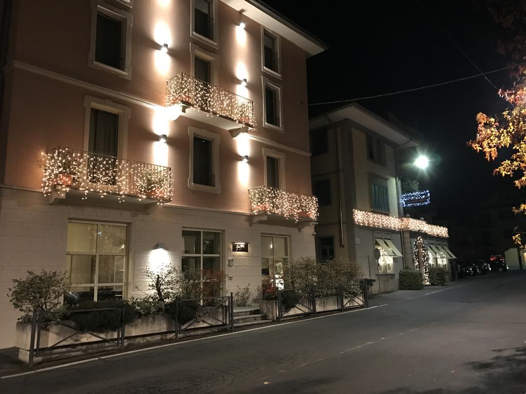 Albergo Grand Italia Quarona Exteriör bild